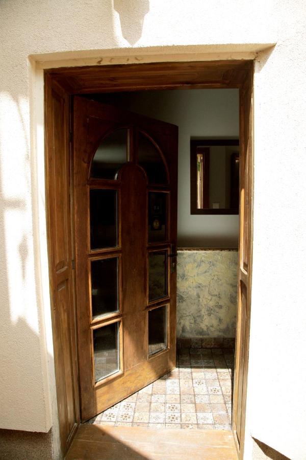 Vintage Apartment - Ultracentral, 2 Dormitoare ซิวิโชอารา ภายนอก รูปภาพ